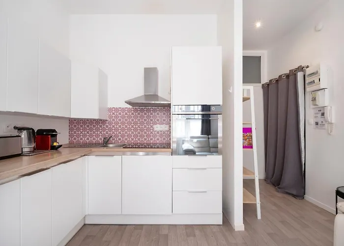 Апартаменты Le De Montesquieu - Appt Centre De